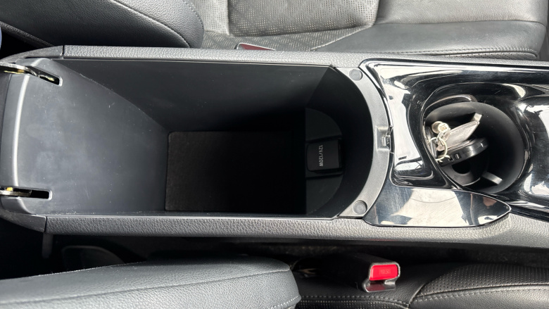 Toyota C-HR 2.0 Hybrid Dynamic 5dr CVT Hybrid Hatchback